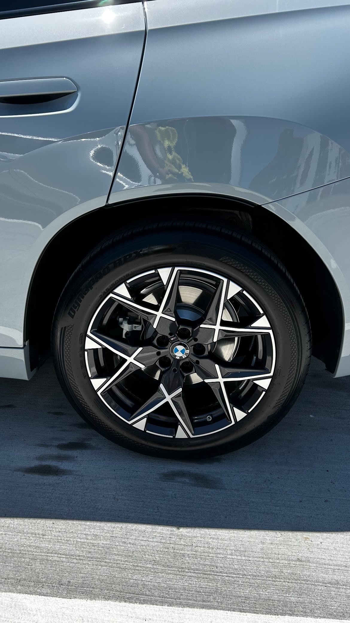 Wheel and tire detail