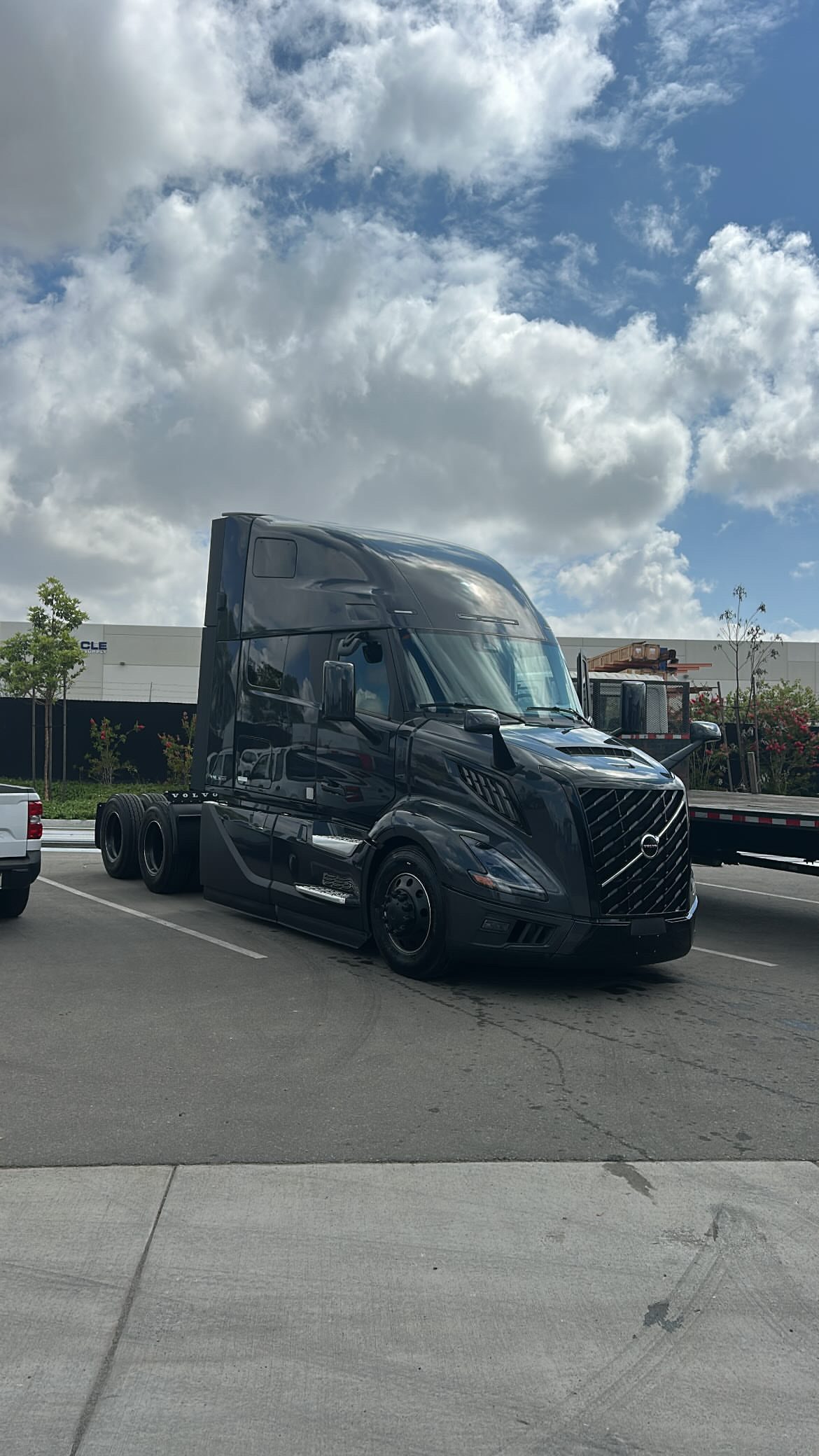 Black Volvo sleeper finished